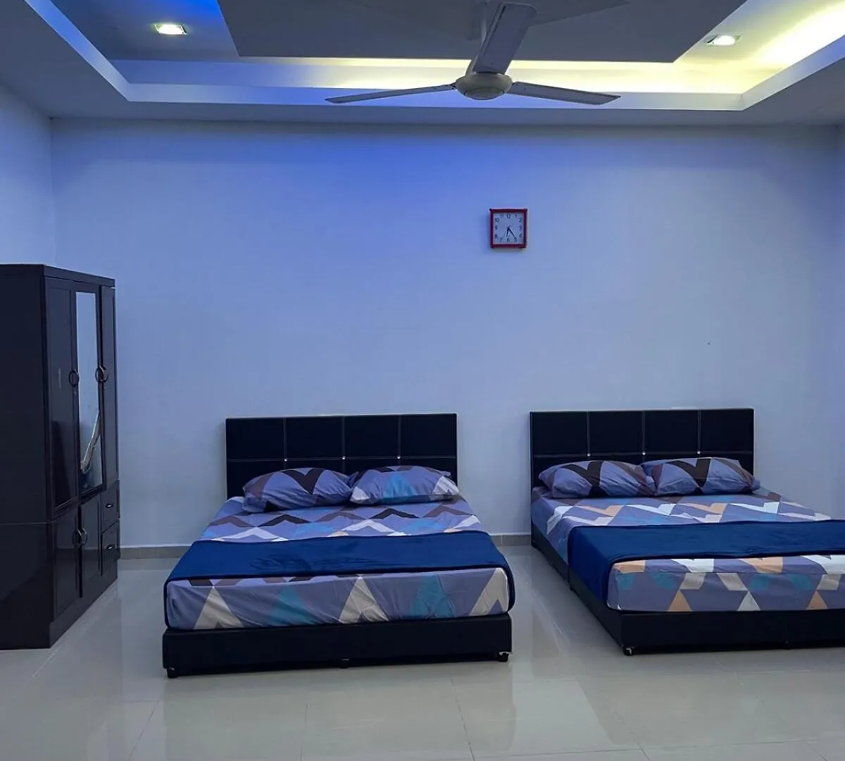 8 Rooms Budget 3 Tingkat Usm Gelugor Georgetown